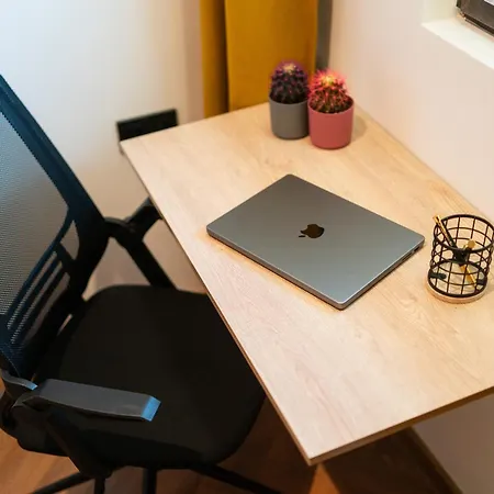 Διαμέρισμα Library *